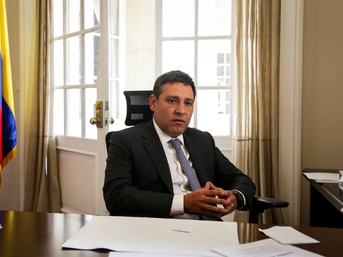 Gobierno eliminará ocho Altas Consejerías con el propósito de ahorrar recursos