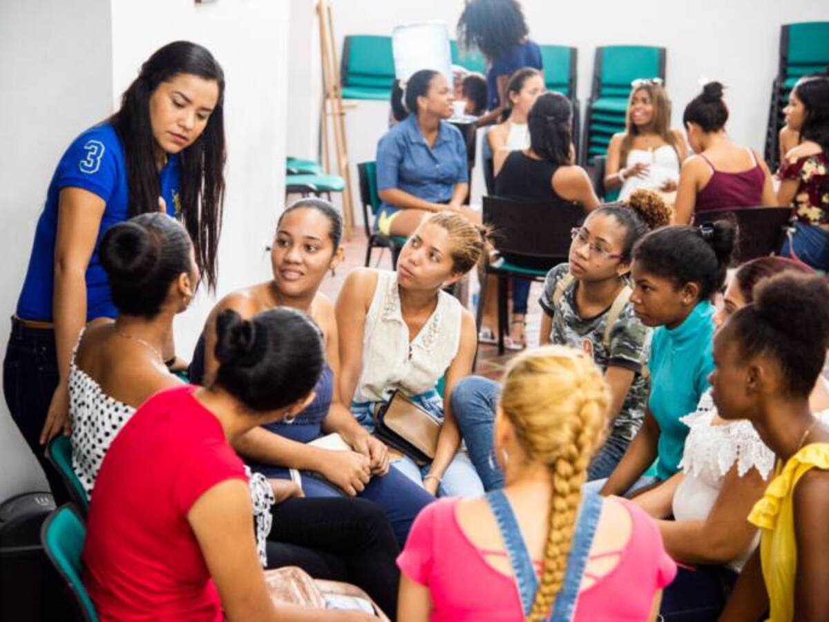 Colegio Mayor de Bolívar ha capacitado a 128 personas como gestores de paz