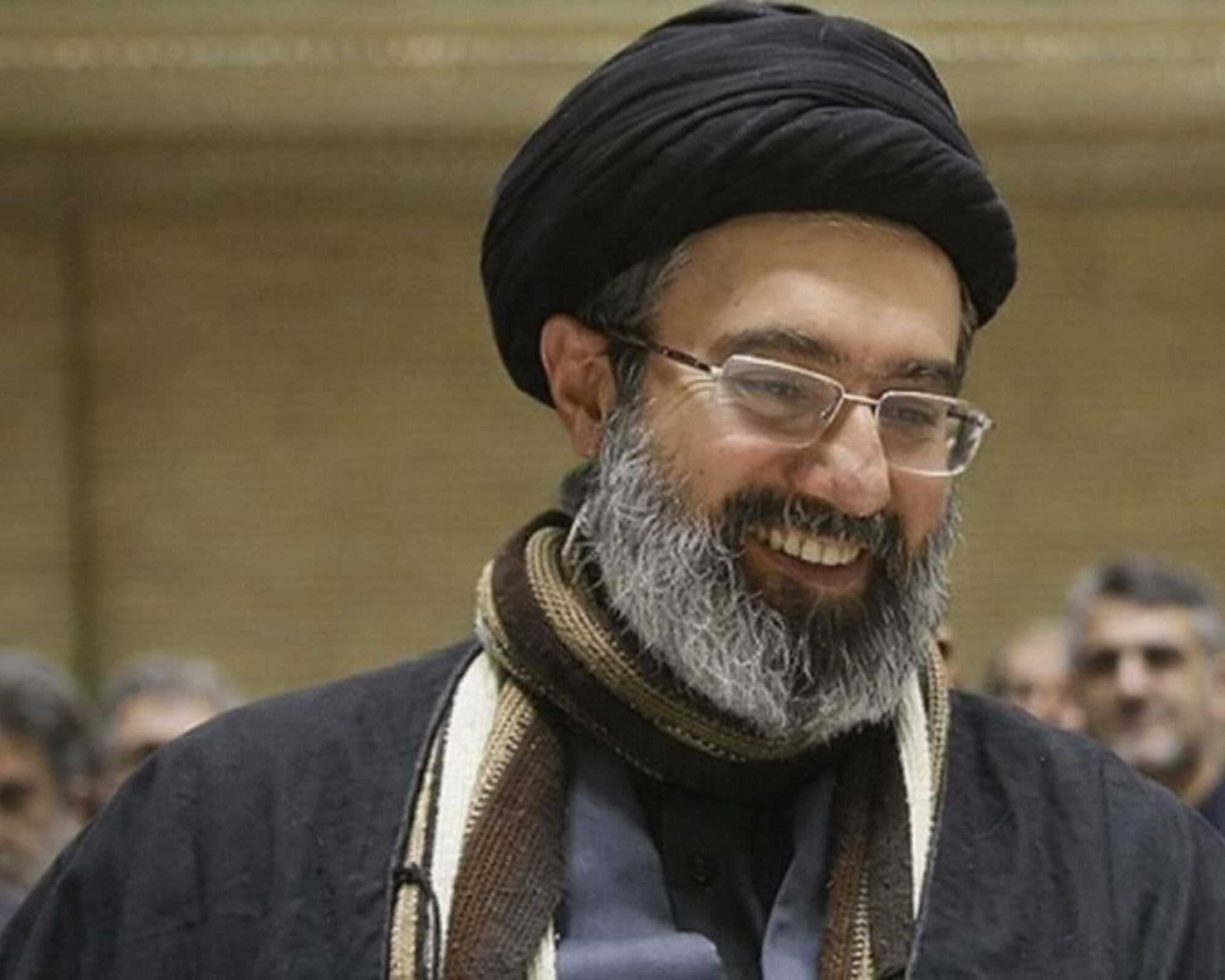 Motjaba Jamenei, hijo del ayatola Alí Jamenei, se perfila como el próximo líder supremo de Irán en medio de la guerra iniciada por Estados Unidos e Israel.
(Foto:  Cortesía )