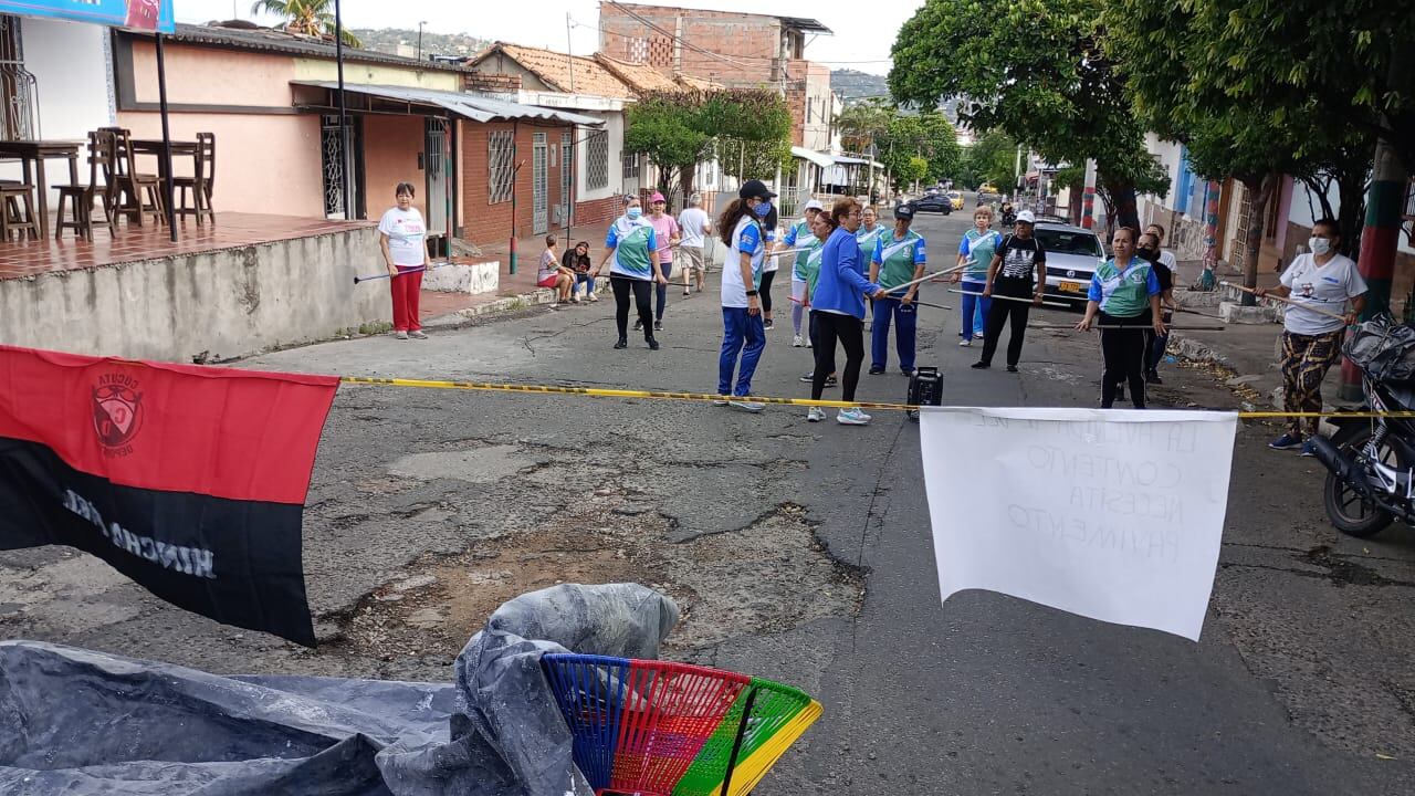 Siguen las protestas por el mal estado en la malla vial del centro de Cúcuta