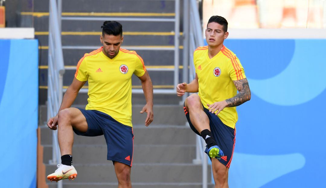 Falcao y James durante un entrenamiento con la Selección Colombia.