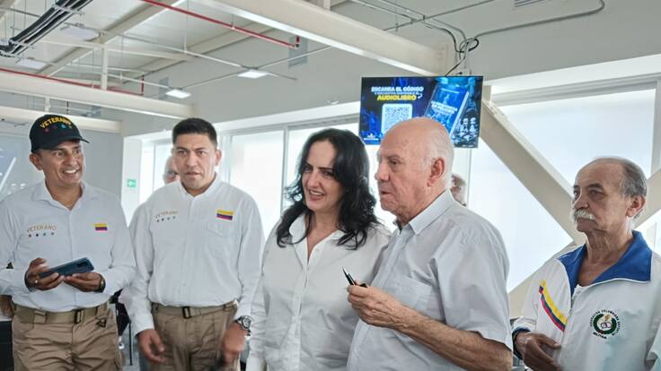 María Fernanda Cabal, senadora de visita en Armenia