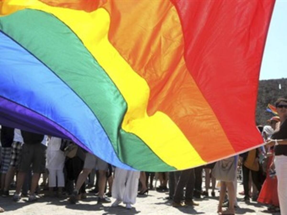 Tutela abre la puerta para que notarios casen a parejas gay