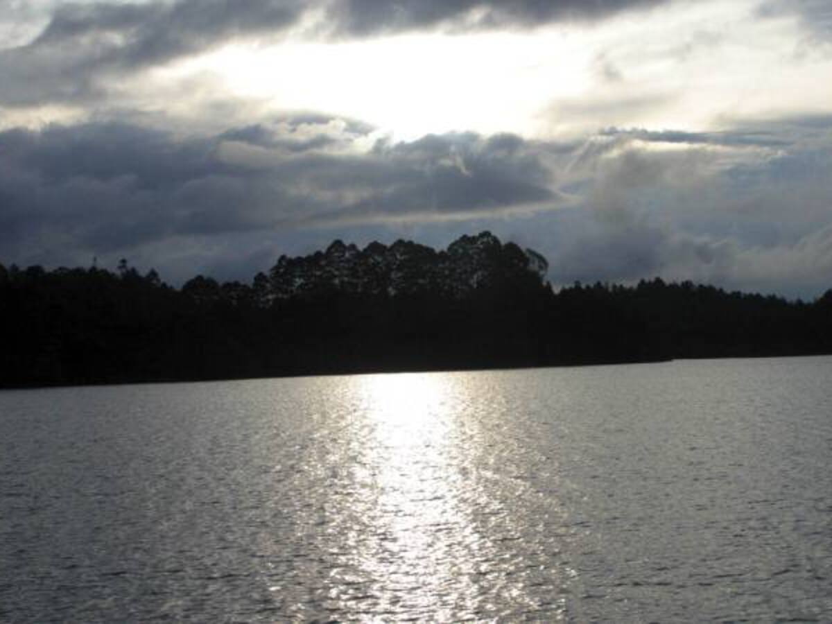 CAR suspende servicio de camping en el Neusa