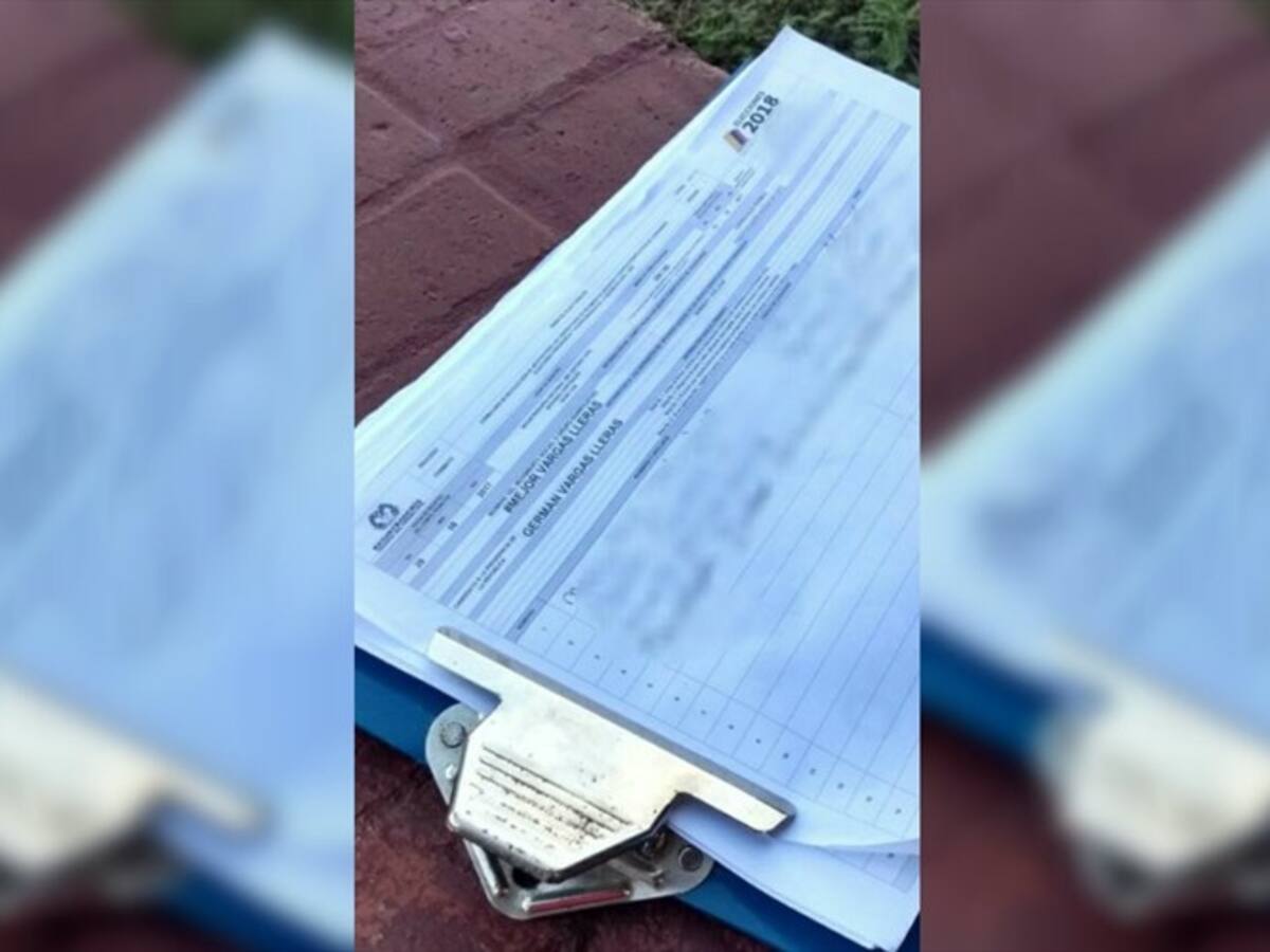 ¿Funcionarios de la Alcaldía de Barranquilla recolectan firmas para Vargas Lleras?