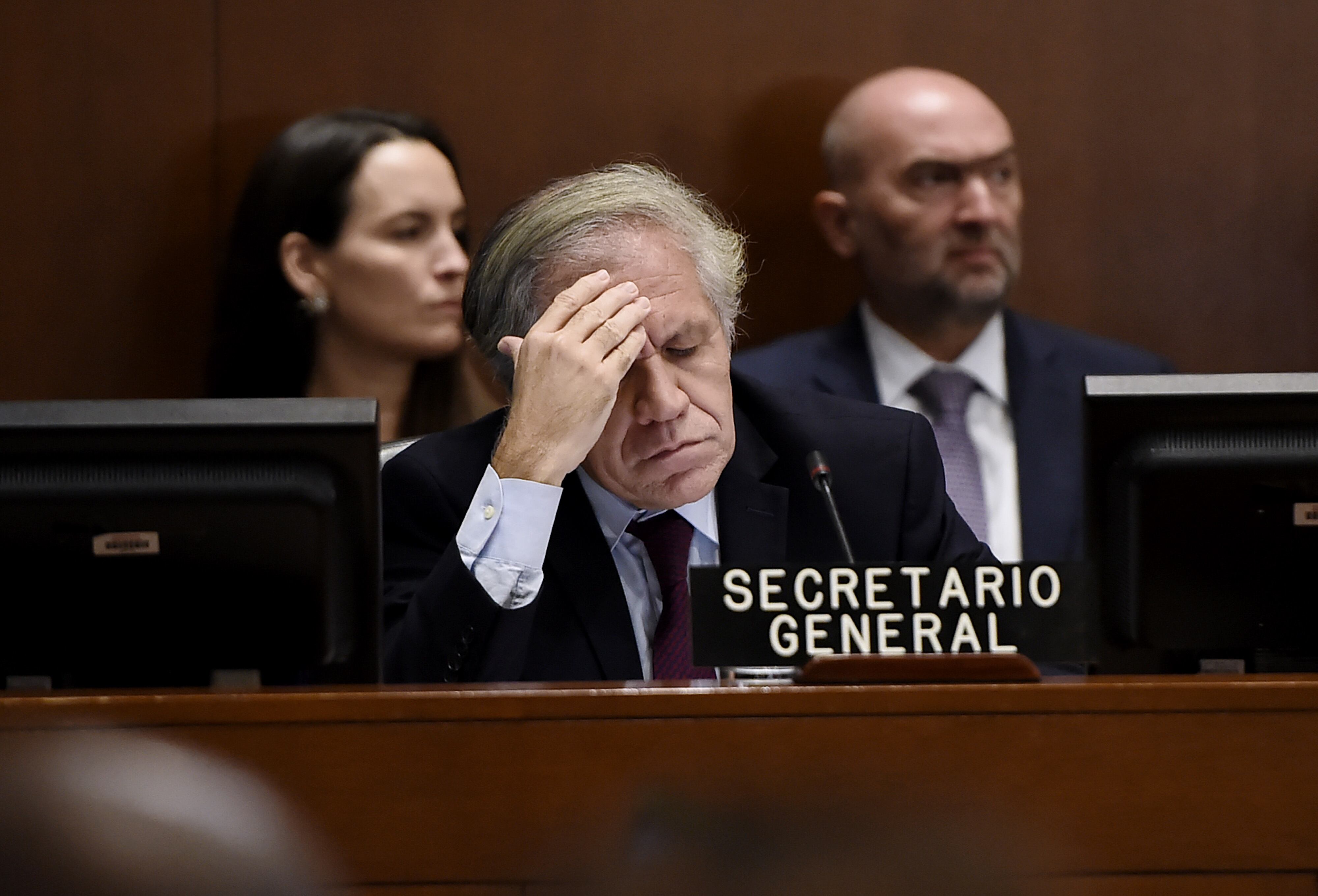 Luis Almagro bajo investigación en OEA por sostener un romance con una subordinada