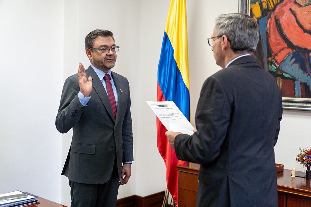 Richard Alexander Caicedo es designado como nuevo presidente de ICETEX