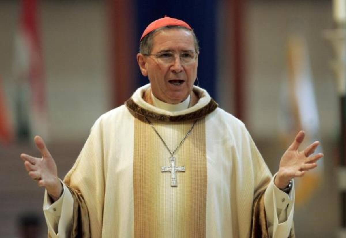 Roger Michael Mahony, tiene 76 años, se desempeñó como arzobispo de Los Ángeles desde 1985 hasta 2011.