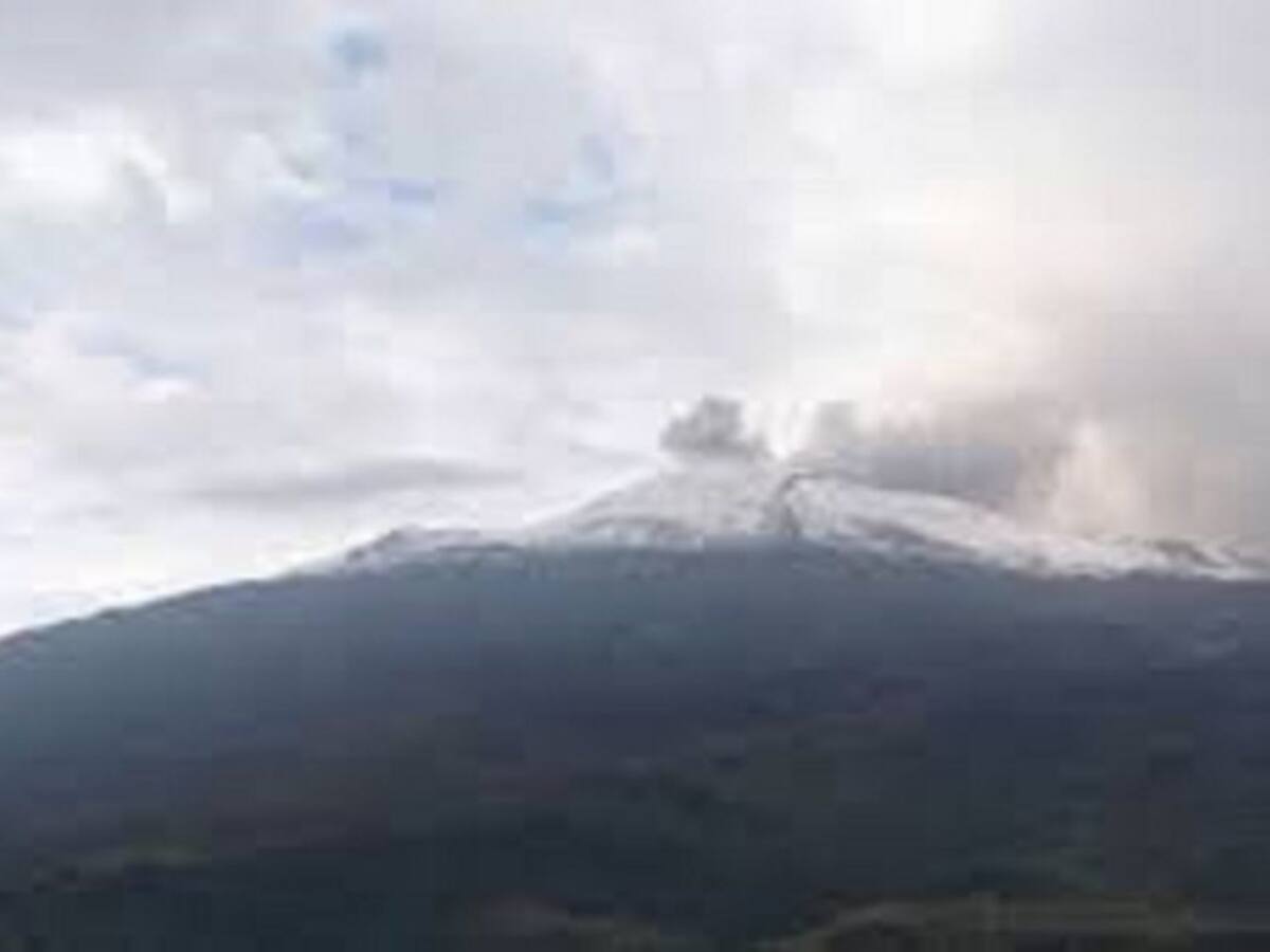 Permanente monitoreo al volcán Nevado del Ruíz en Tolima y Caldas