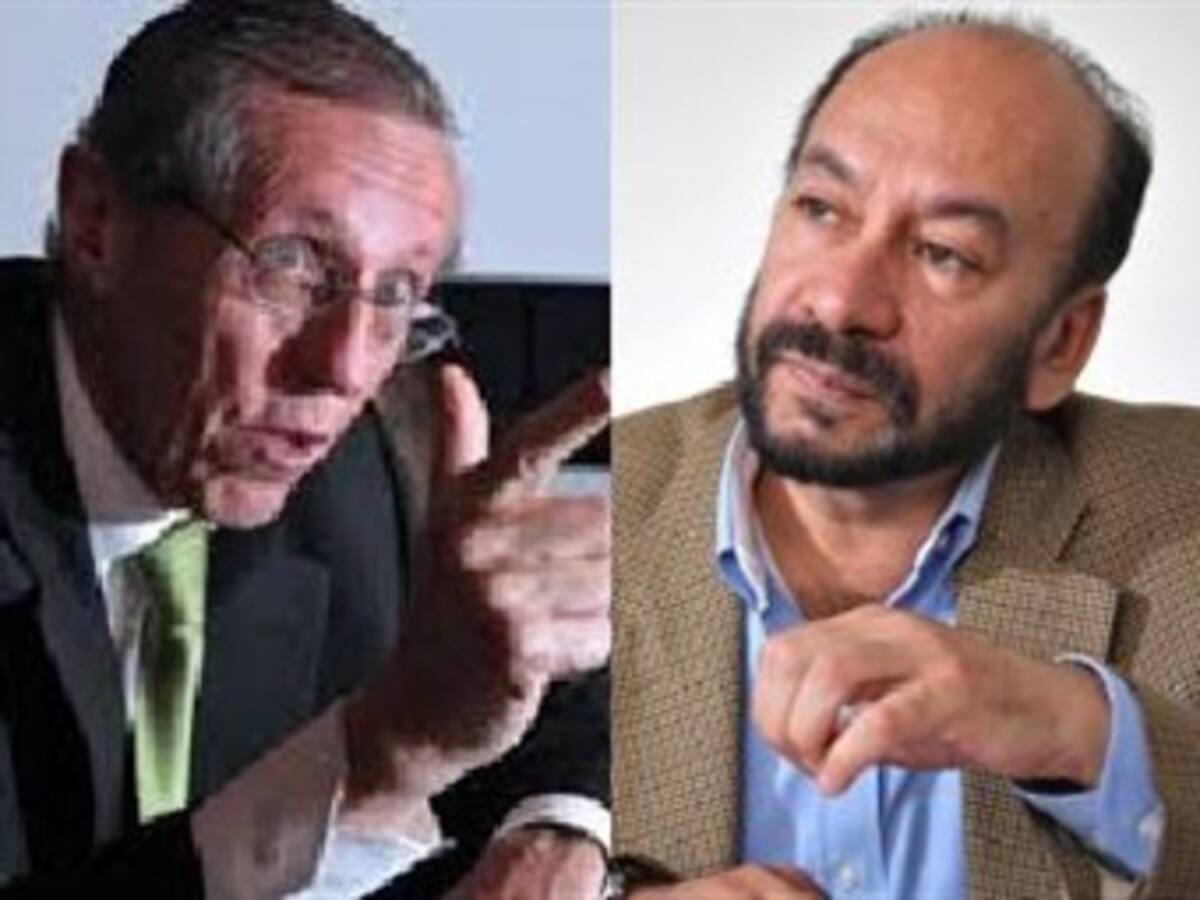 ‘Agarrón’ entre Navarro y Rangel por armas del M-19