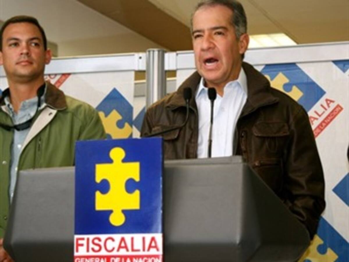 Tema de las “chuzadas” en el DAS “expele hedor”, dice Fiscal General