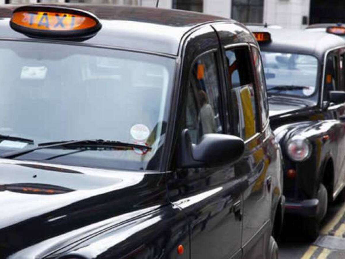 Cali tendrá taxis de lujo y de color negro