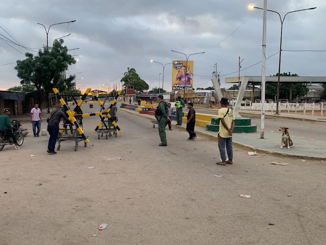 Restablecen el paso fronterizo en Paraguachón, La Guajira. Foto: @MigracionCol