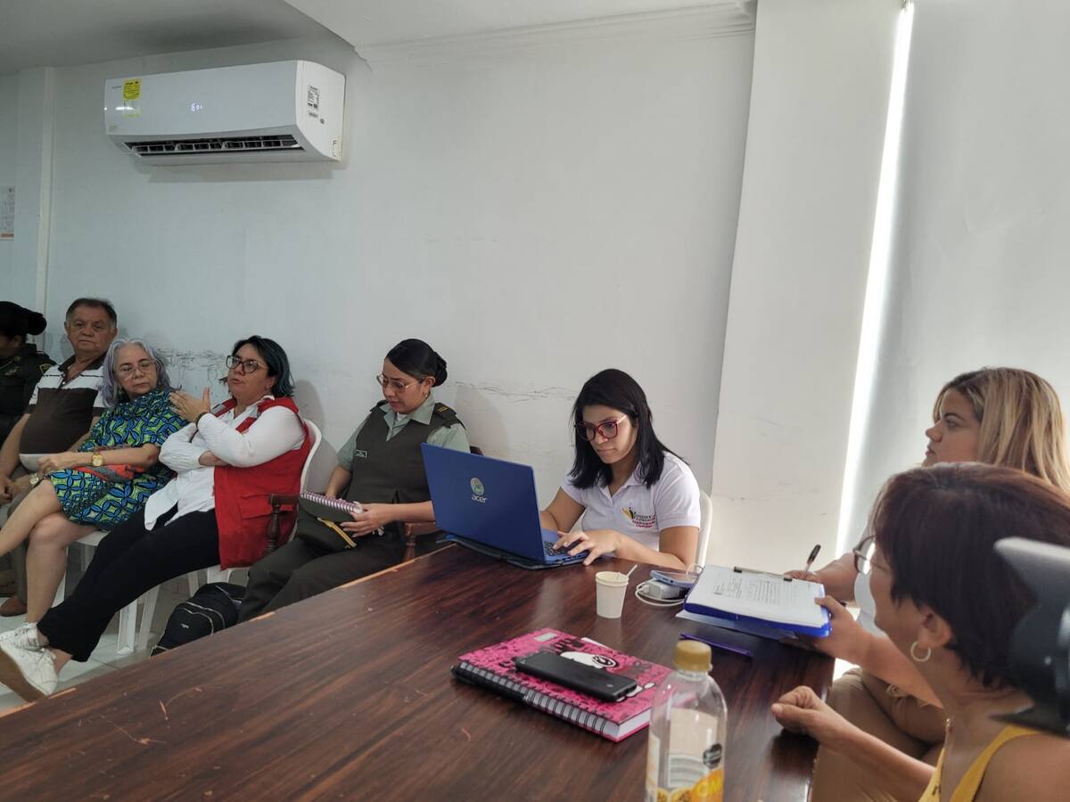 Autoridades reforzarán vigilancia cerca a planteles educativos: Personería