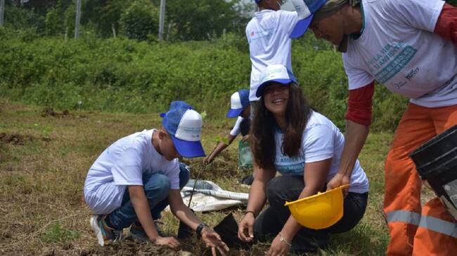 La jornada se adelantó en las zonas verdes de la Planta de Tratamiento Aguas Residuales de ese municipio de los Montes de María