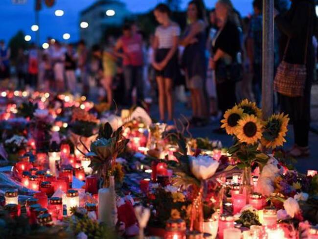 Cientos de alemanes se reúnen para rendir homenaje a las víctimas de Munich