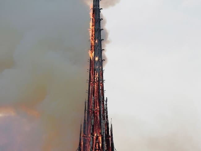 Debate sobre la reconstrucción de la aguja de Notre Dame levanta pasiones