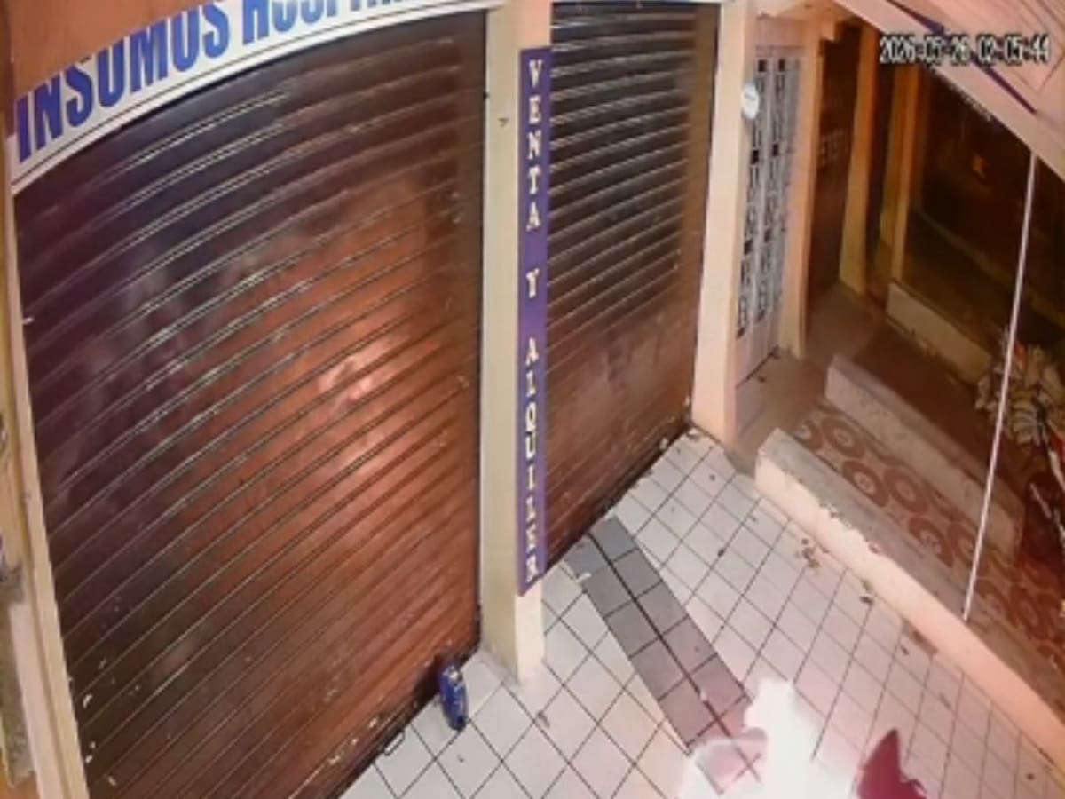 Investigan ataque incendiario contra locales de insumos médicos en el sur de Cali