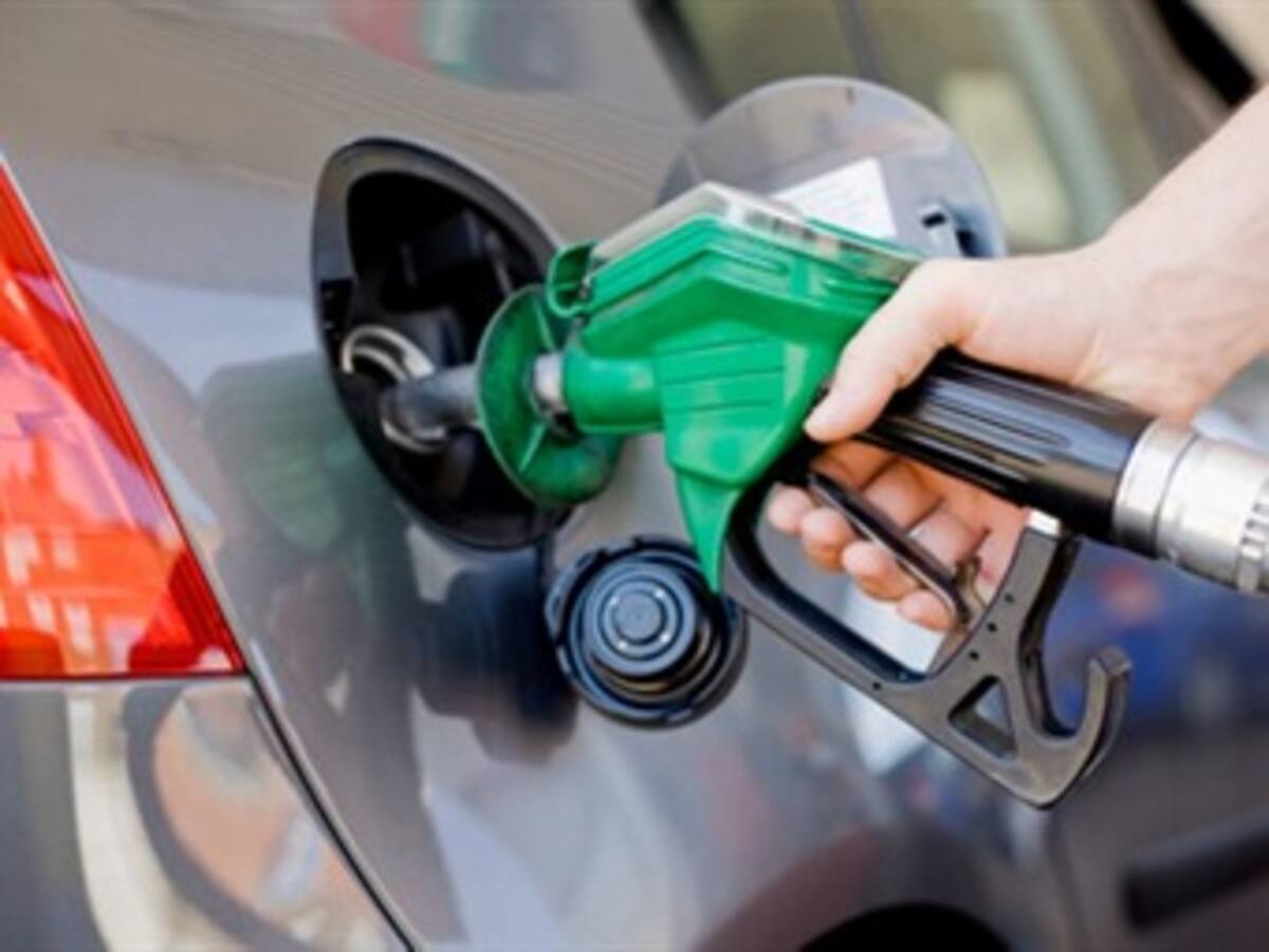 Se mantiene estable el precio de la gasolina para abril. ACPM bajó $77