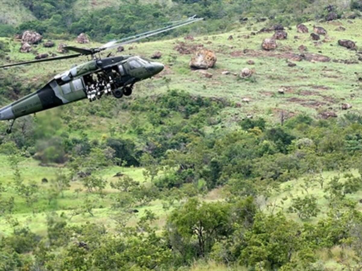 Sectores políticos piden reactivar bombardeos contra las Farc