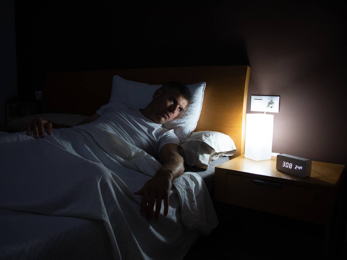 ¿Sufre de insomnio? Estudio revela una práctica que ayuda a disminuir riesgo de padecerlo