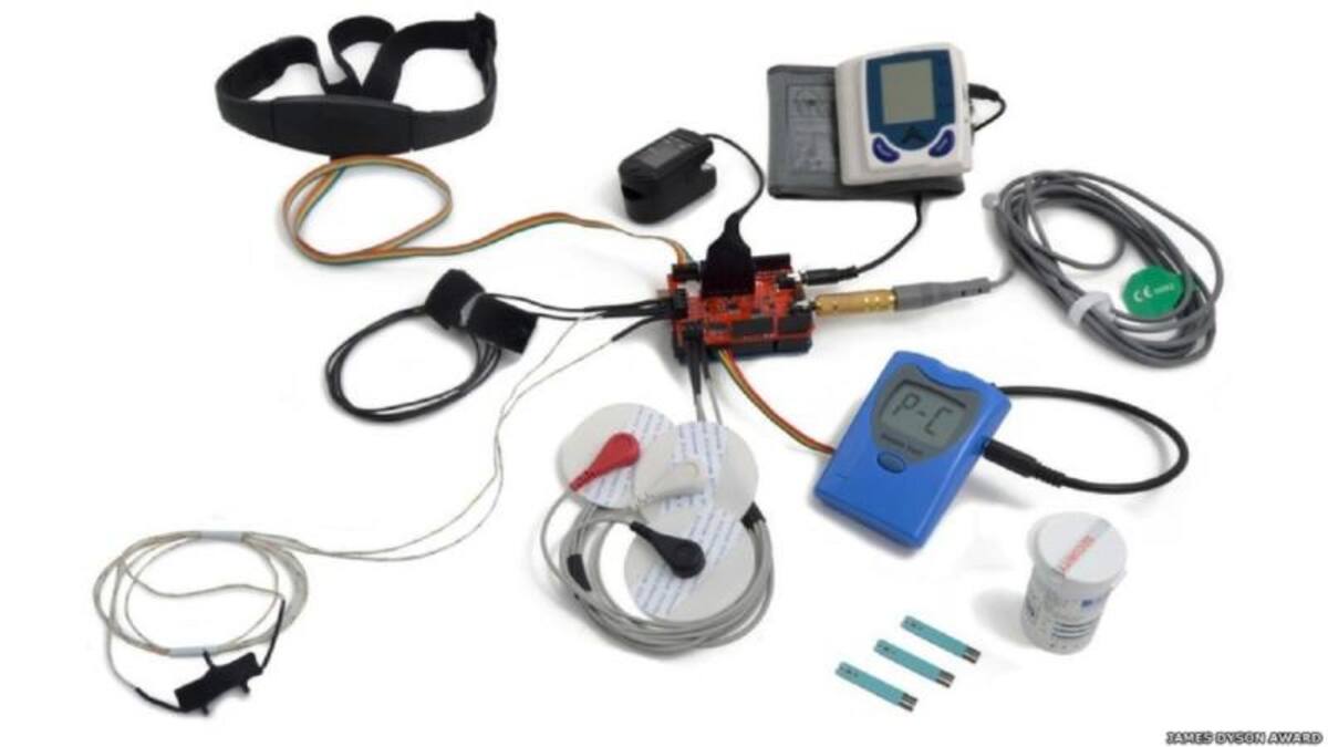 E-health utiliza las computadoras Raspberry Pi y Arduino para ofecer un sistema barato de medición de la presión arterial, los niveles del oxígeno en la sangre y otros datos biométricos. Los inventores españoles creen que los dueños podrían utilizar la información para obtener un diagnóstico sin salir de la casa.