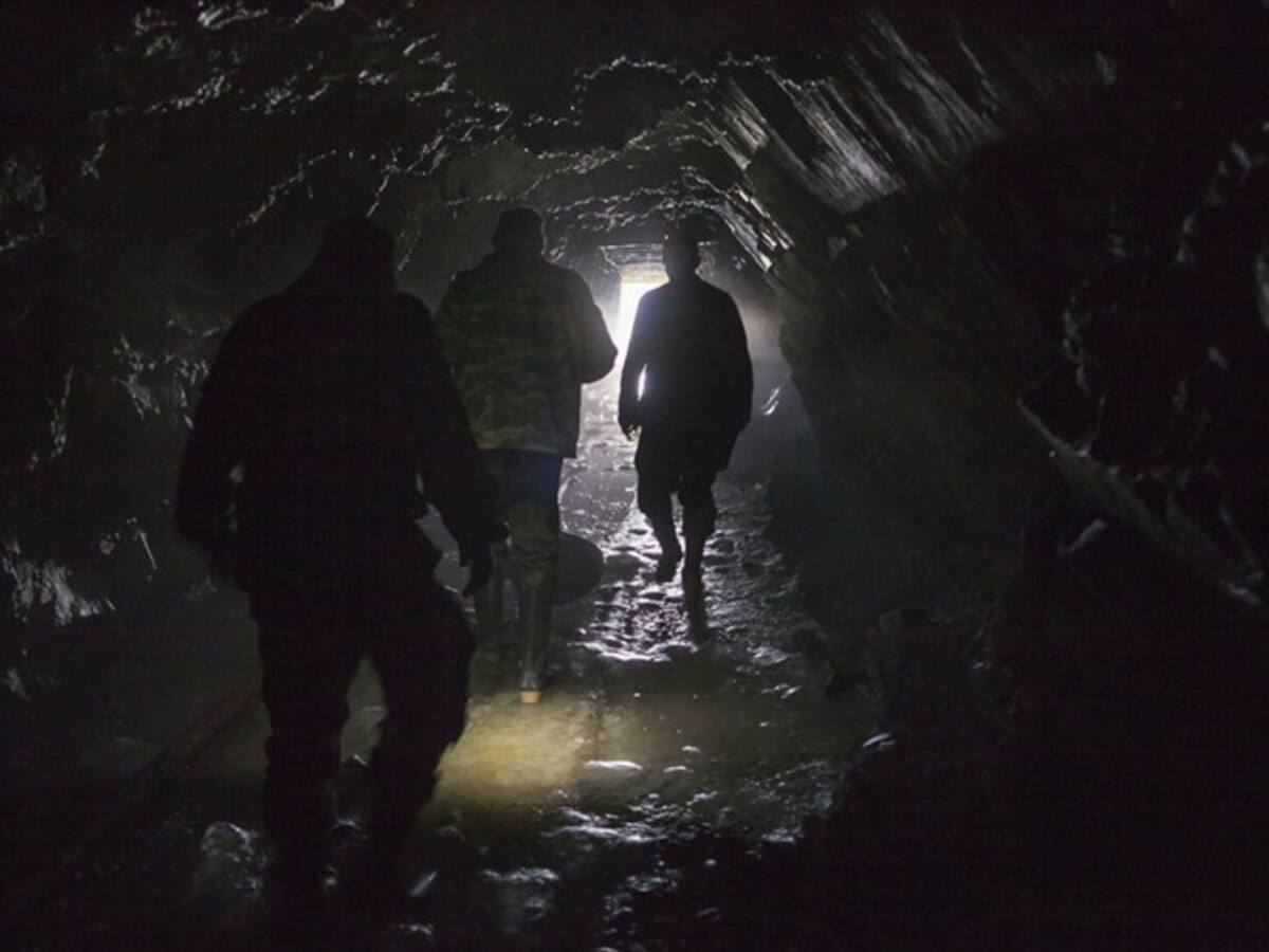 Continúan las labores para el rescate de cinco mineros en zona rural de El Zulia