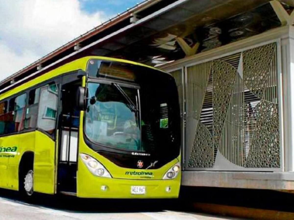 A media máquina trabajará Metrolínea mañana martes
