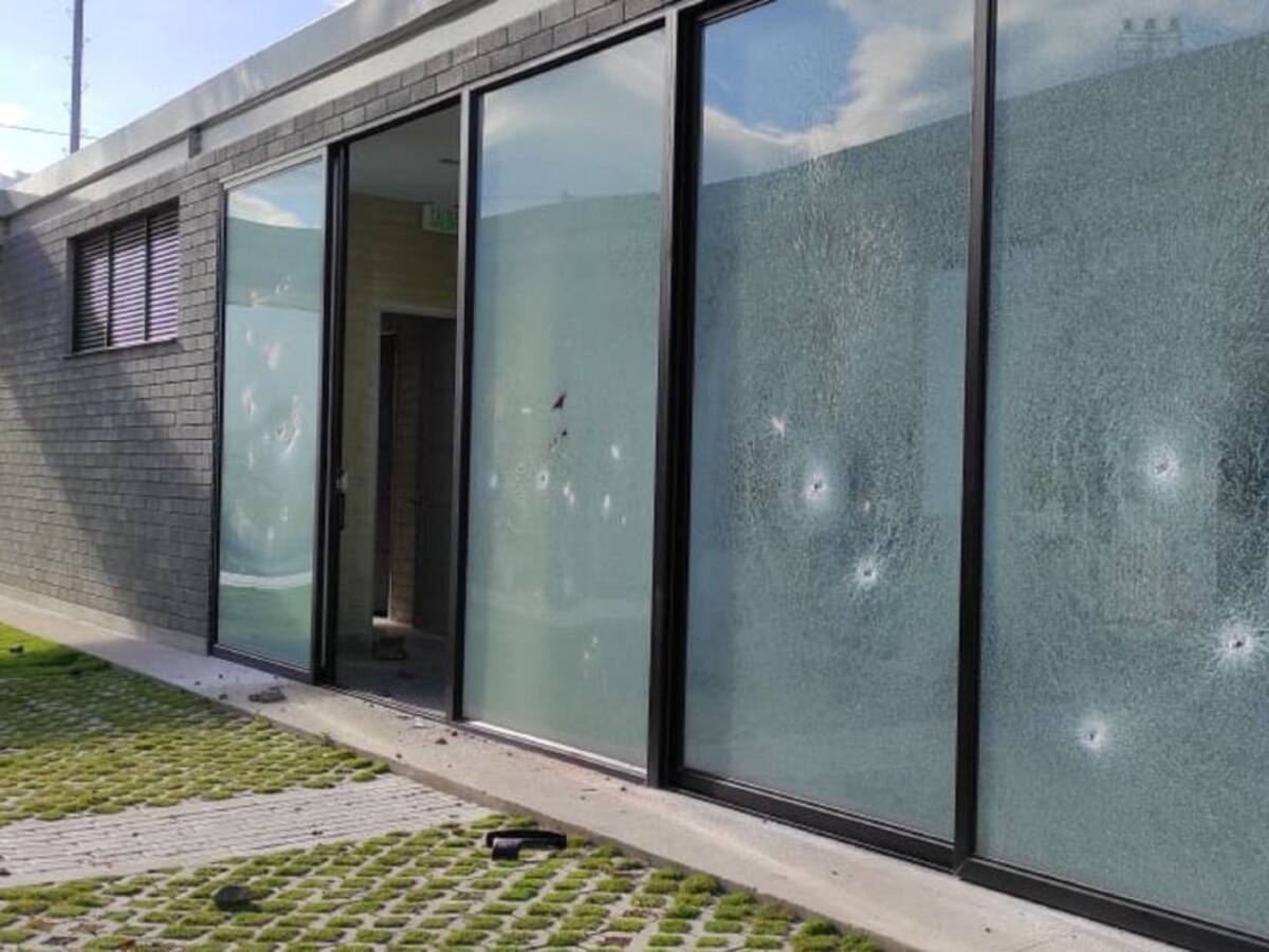 $160 millones cuesta arreglar daños en Portal Norte de Metrolínea