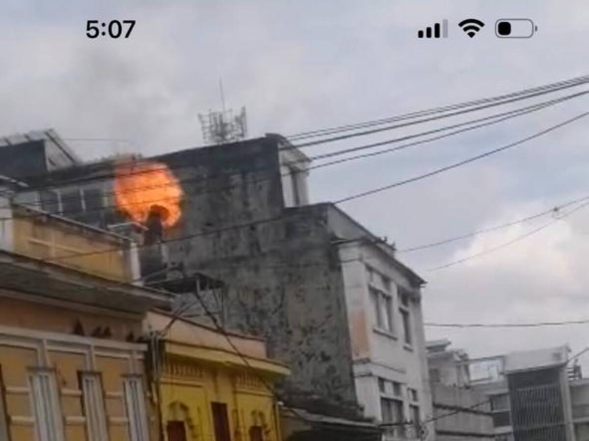 El Cuerpo Oficial de Bomberos de Manizales sofocó un conato de incendio en el centro de Manizales