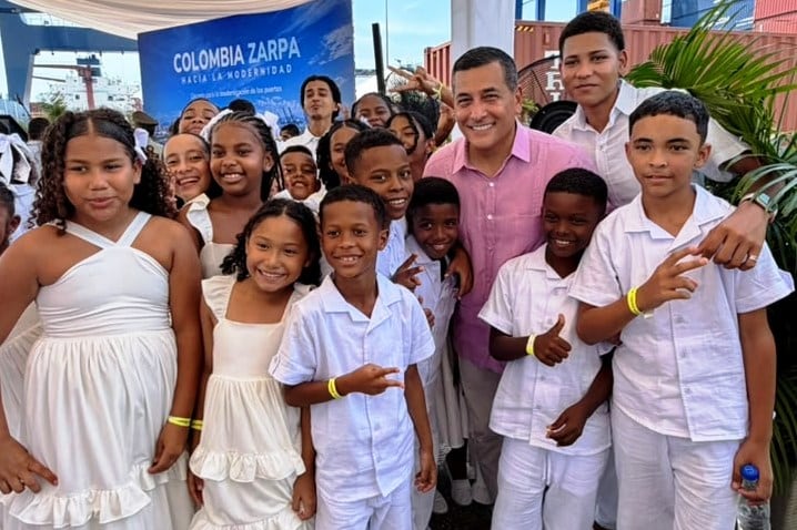 Alcaldía de Cartagena llevará pavimentación a la calle principal del barrio El Zapatero