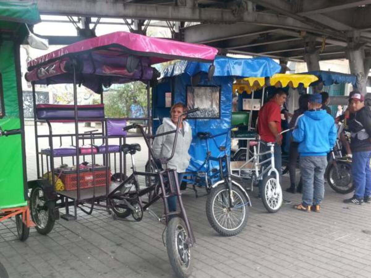 Hay más de 8.000 bicitaxistas transitando en Bogotá sin regulación