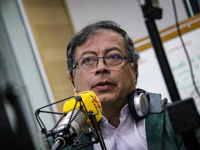 Gustavo Petro niega financiación ilegal de su campaña: “yo no soy bobo ni estúpido”