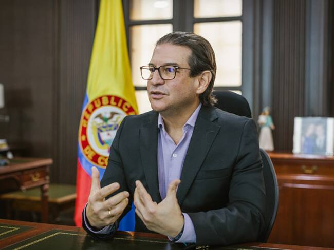 Declaraciones ministro de Agricultura, Rodolfo Zea.