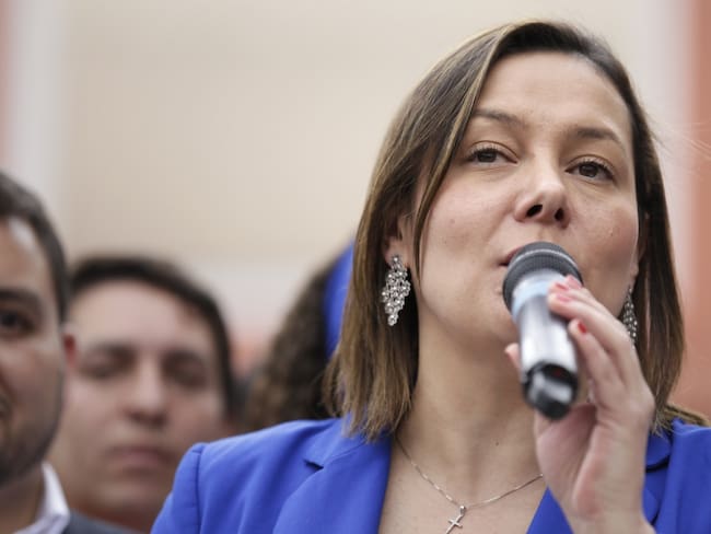Ángela Garzón renuncia al Centro Democrático