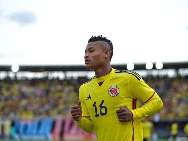 Óscar Cortés en la Selección Colombia Sub-20. (Photo by Sebastian Barros/NurPhoto via Getty Images)