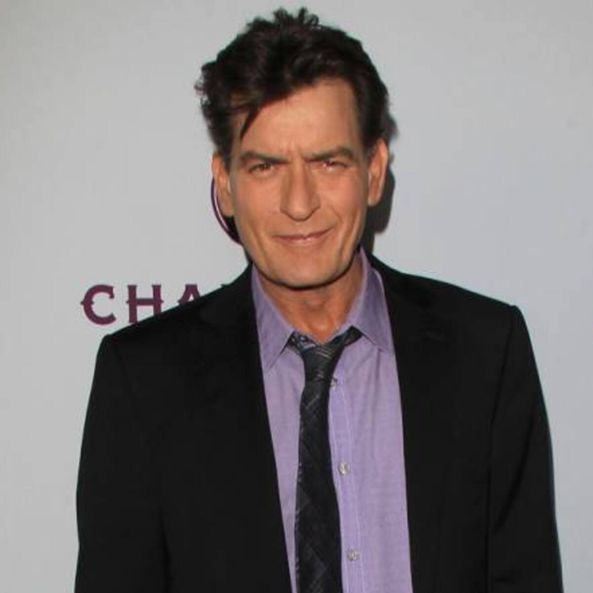 Charlie Sheen culpa a sus adicciones de sus fracasos matrimoniales