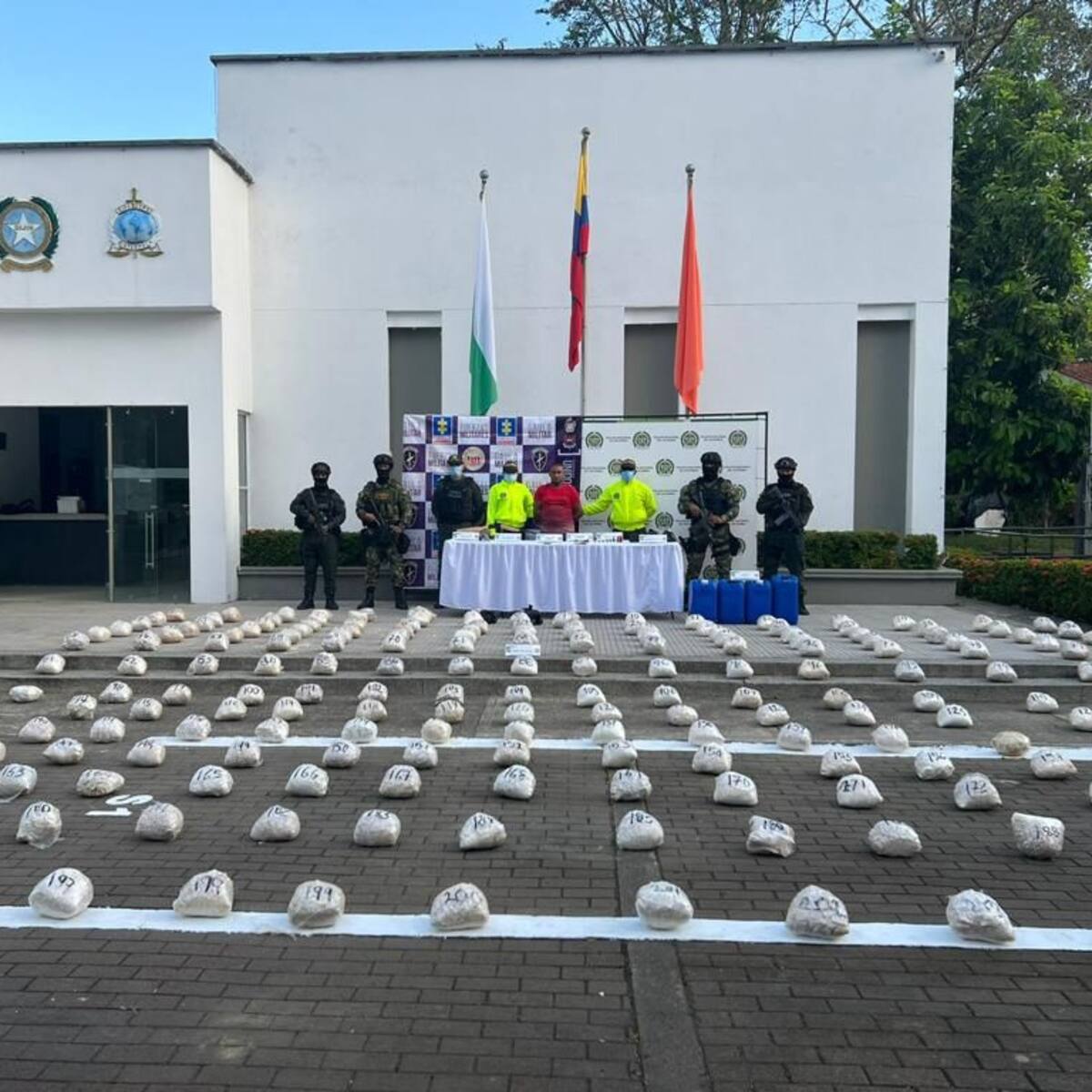 En una vivienda de Mutatá hallaron casi media tonelada de cocaína