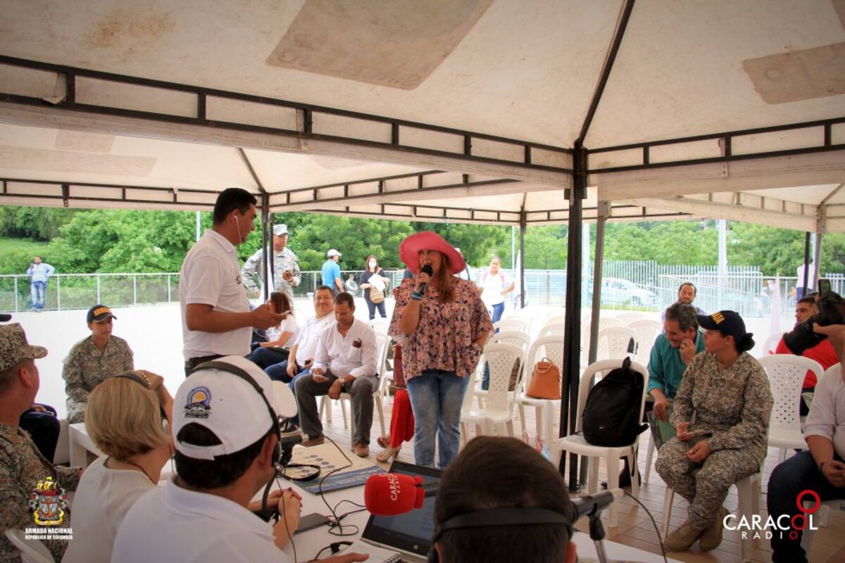 El público participa de la transmisión.