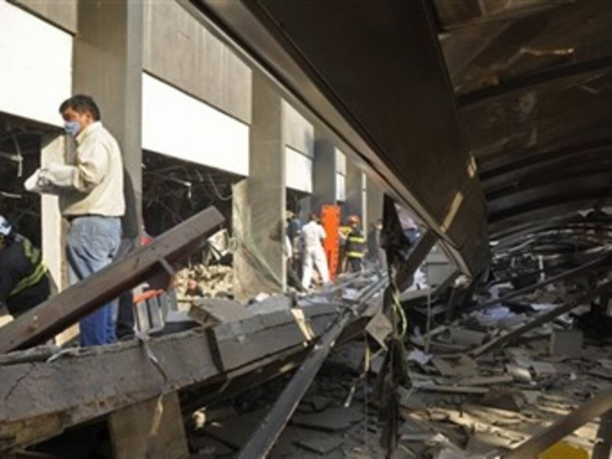 Explosión en edificio Pemex fue por acumulación de gases: Procuraduría mexicana