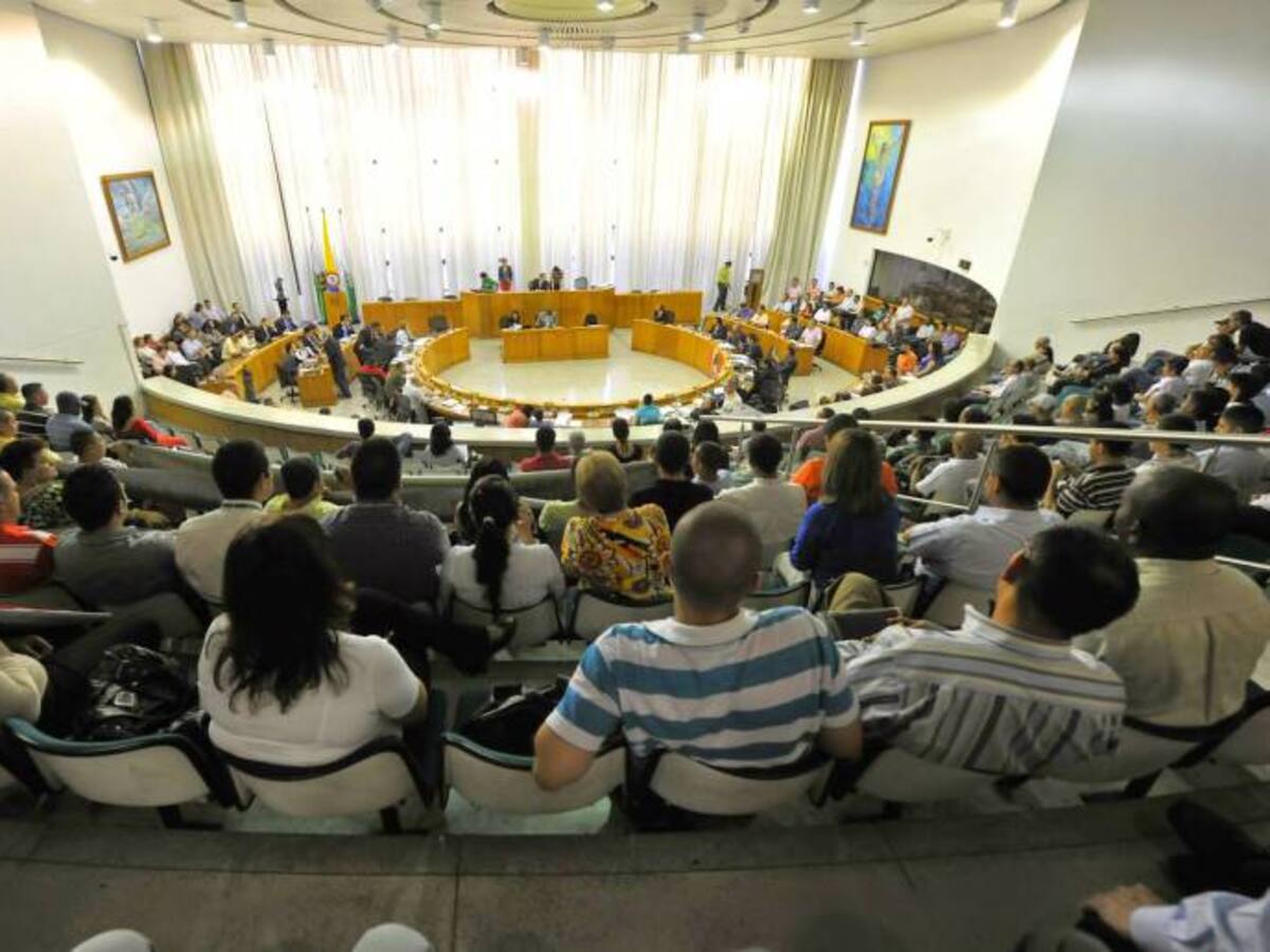 Atentan contra el secretario del Concejo de Medellín