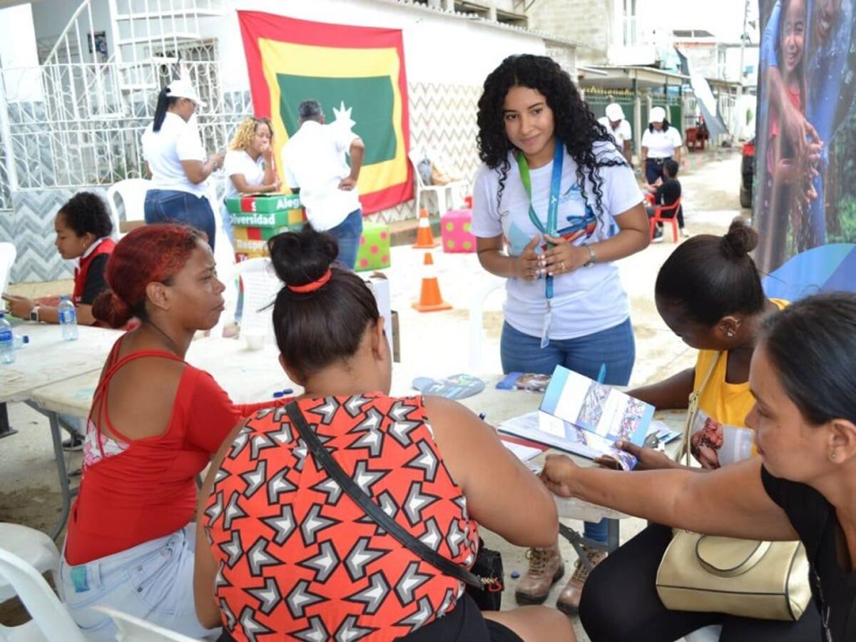 Familias de La Esperanza fueron favorecidas con servicios institucionales del Distrito