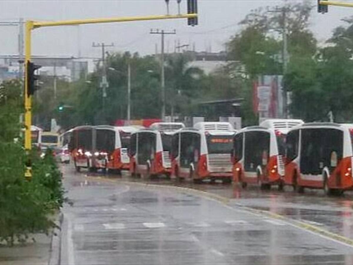 Paro de taxistas genera congestión en el servicio de Transcaribe
