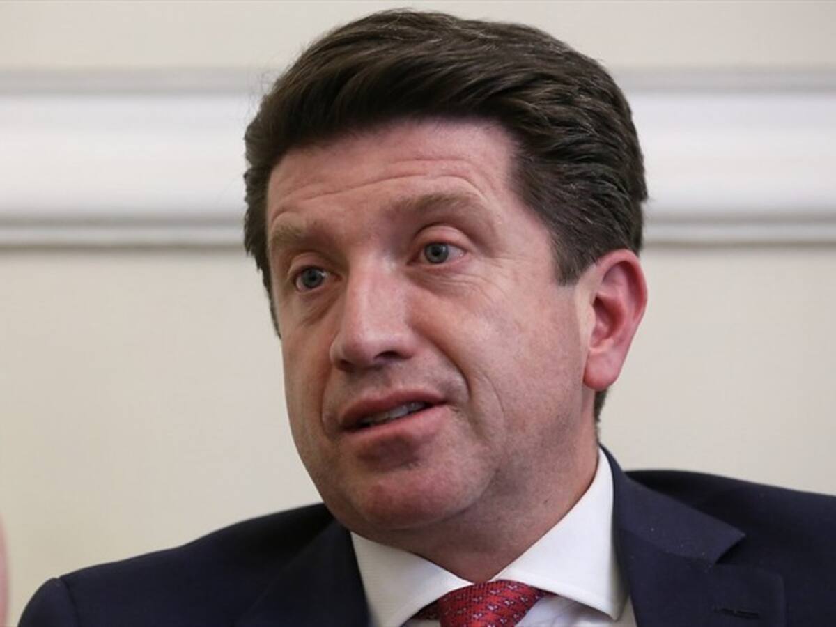 ¿Partidos apoyarán la moción de censura contra el ministro de Defensa?