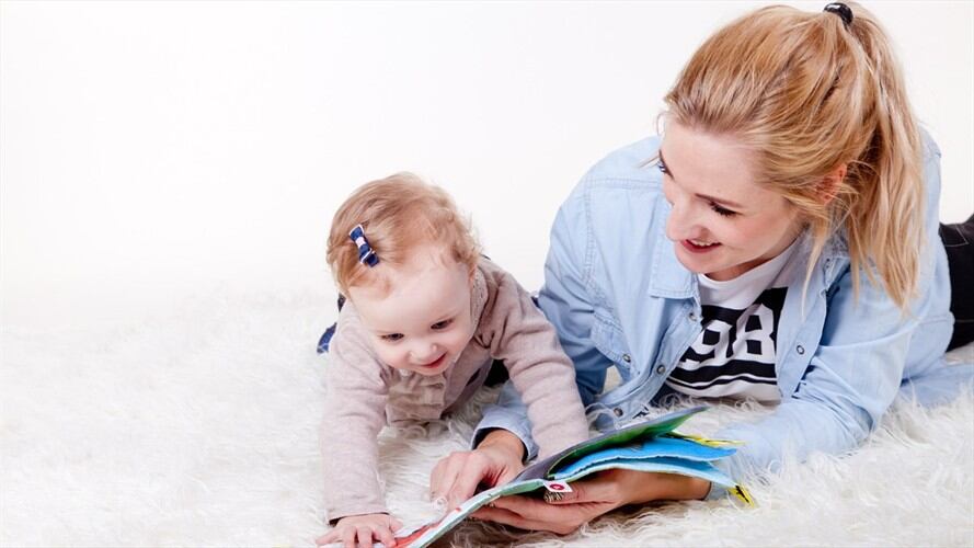 Imagen de referencia- Niña y su madre. Foto: Pixabay