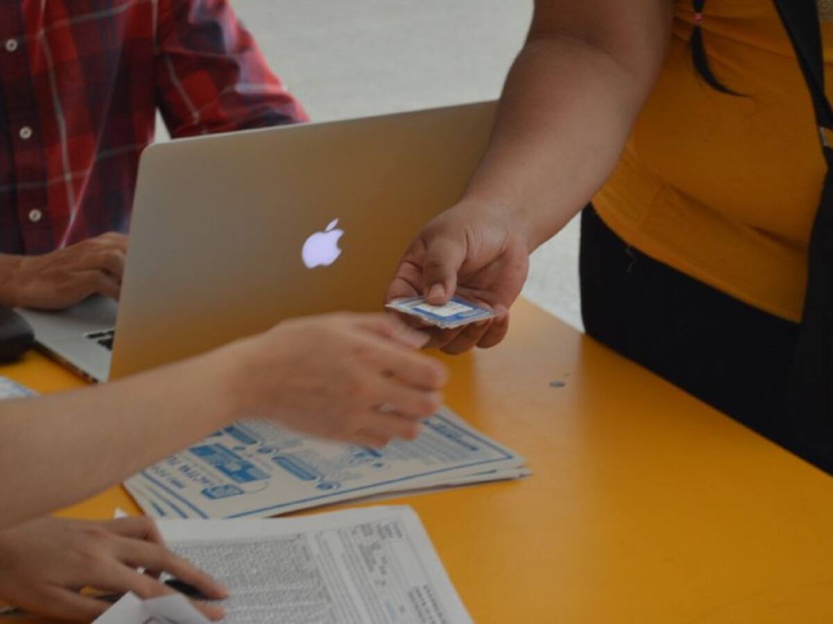 Comienza entrega de sim card para la jornada escolar en Ibagué