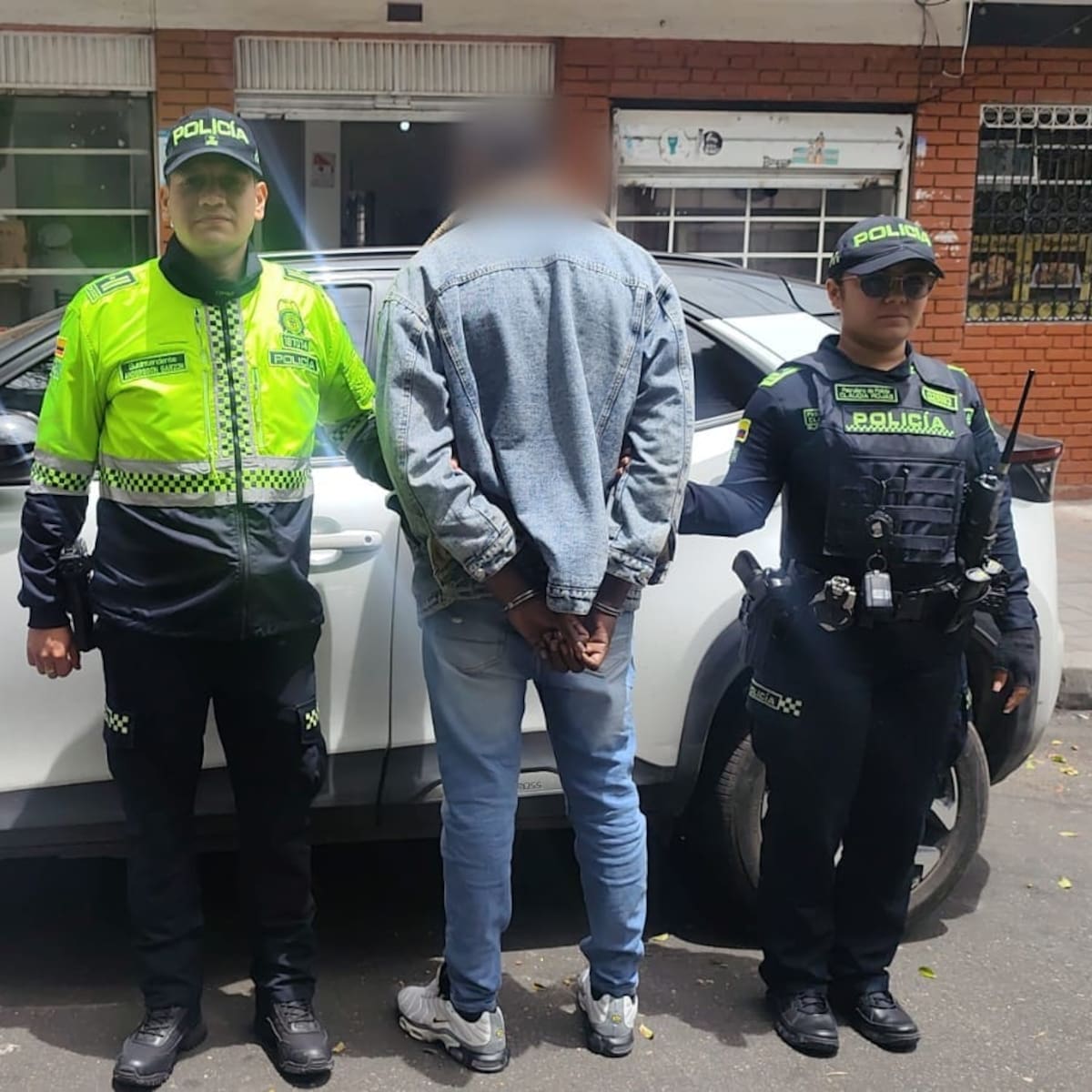 Conductor fue amarrado en zona boscosa de Bogotá tras robo: autoridades capturaron a responsable