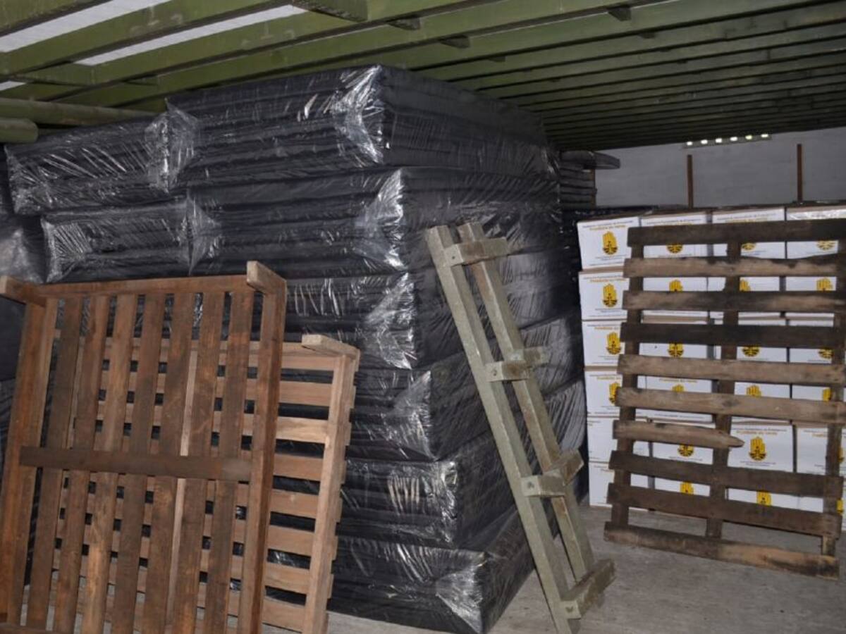 Entregan ayudas humanitarias a damnificados en el Huila