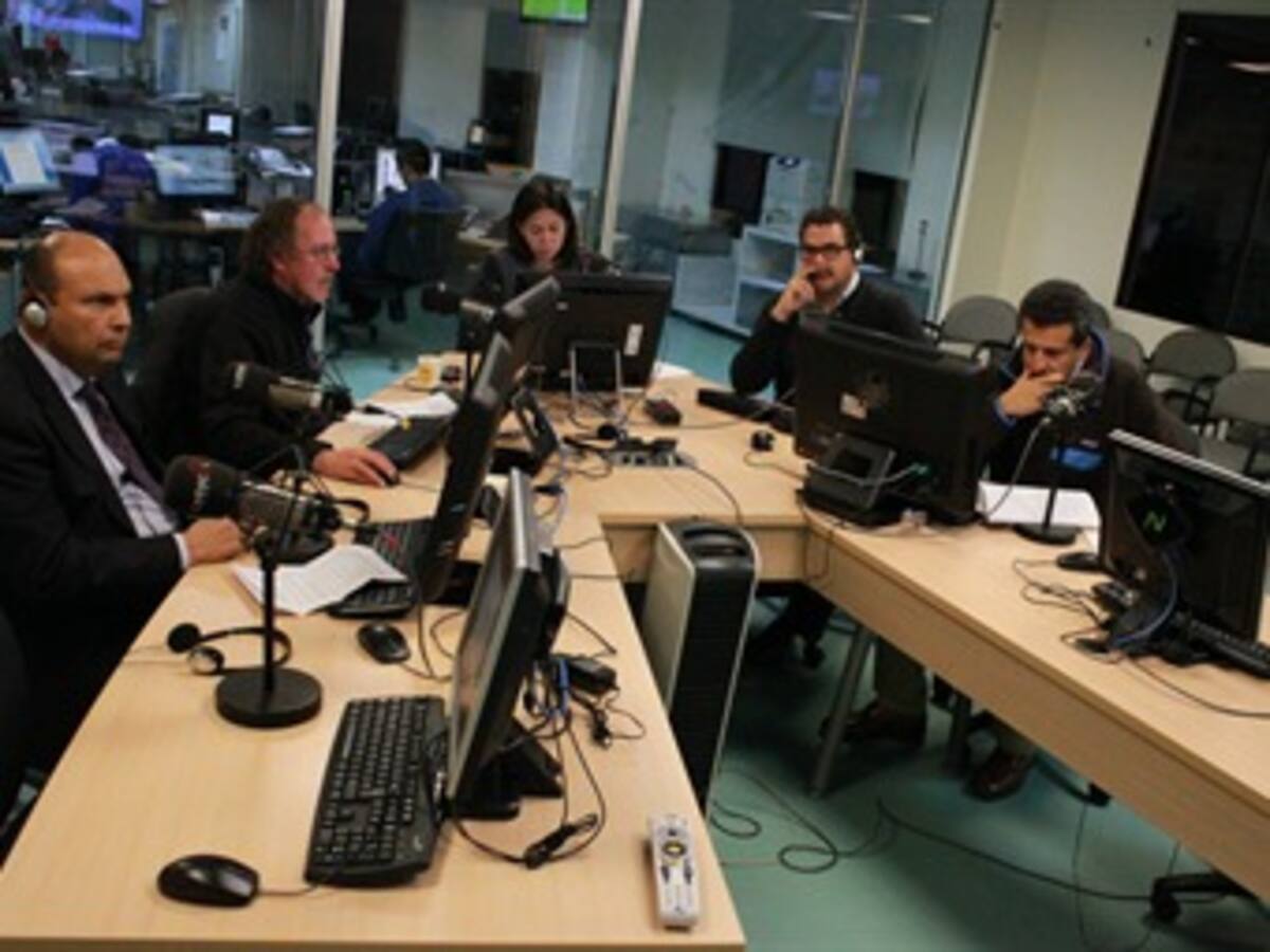 HORA 20. Hacer un proceso de negociación sin las fuerzas armadas es un error: Luis Fernando Velasco