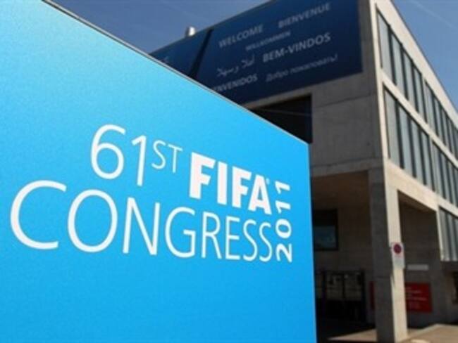 Congreso de FIFA rechaza aplazar elección de presidente